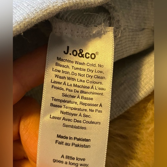J.O & CO Cropped Oversized gray Sweatshirt - Picture 5 of 7